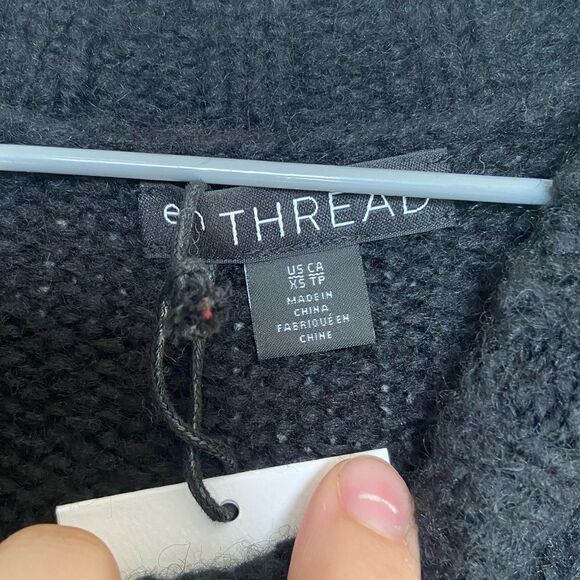 En Thread NWT Black Crew-Neck Wool-Blend Knit Sweater Size XS - Picture 5 of 8